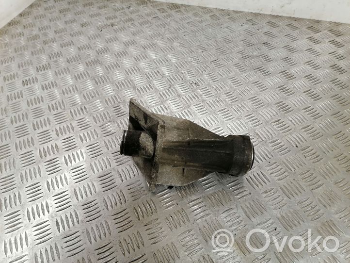 BMW X5 E70 Wspornik / Mocowanie łożyska podpory wału napędowego 7552540