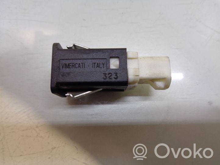 BMW 7 F01 F02 F03 F04 Connecteur/prise USB 9237656