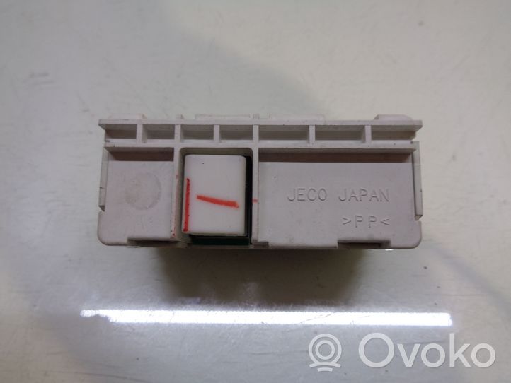 Toyota Prius (XW20) Passenger airbag on/off switch 8395047010