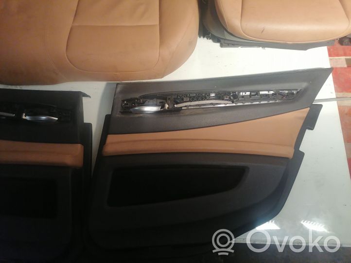 BMW 7 F01 F02 F03 F04 Salono komplektas 