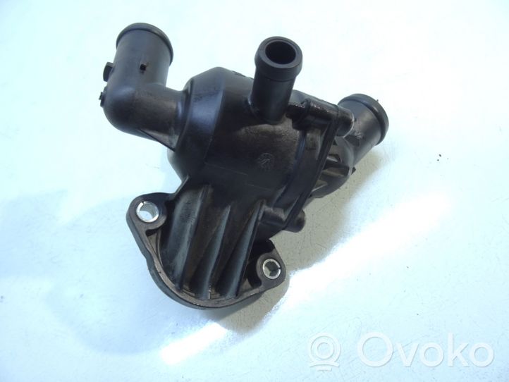 Volkswagen Touran II Termostato/alloggiamento del termostato 03L121111R