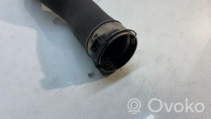 BMW 5 F10 F11 Intercooler hose/pipe 521108A