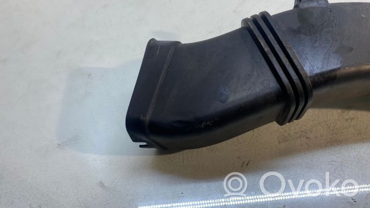 BMW 5 F10 F11 Air intake duct part 7811597