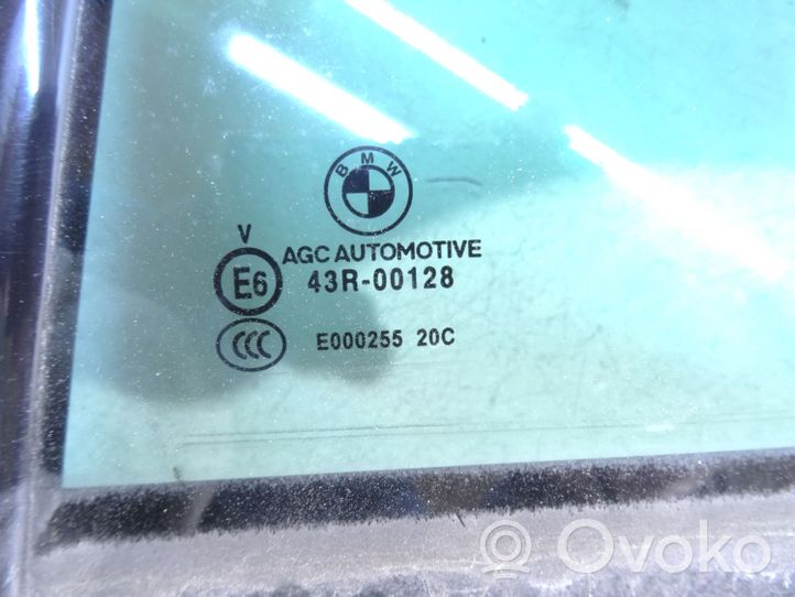 BMW 5 GT F07 Ventanilla de ventilación de la puerta trasera E00255