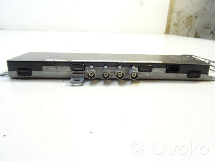 Audi A6 S6 C6 4F Antenos stiprintuvas 4F9035225