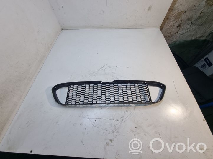 BMW 3 E92 E93 Mascherina inferiore del paraurti anteriore 8047402