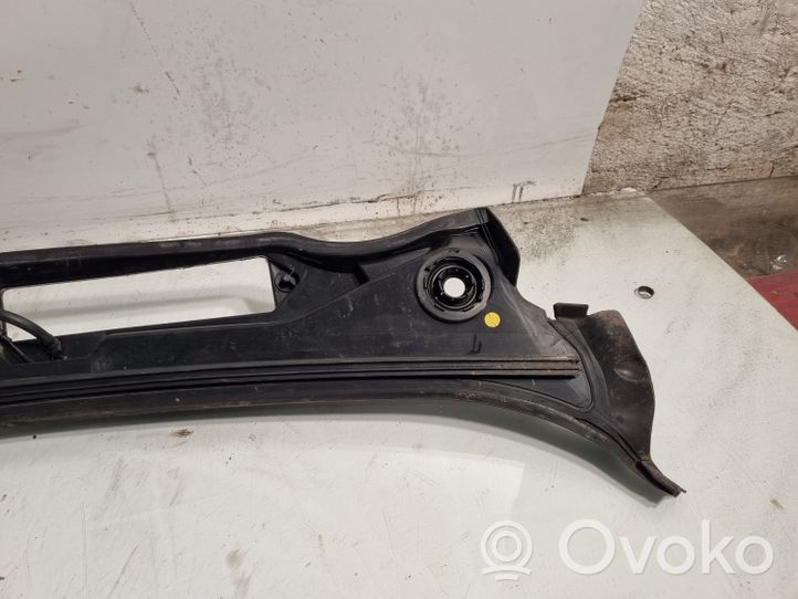 BMW 3 E90 E91 Rivestimento del tergicristallo 156772