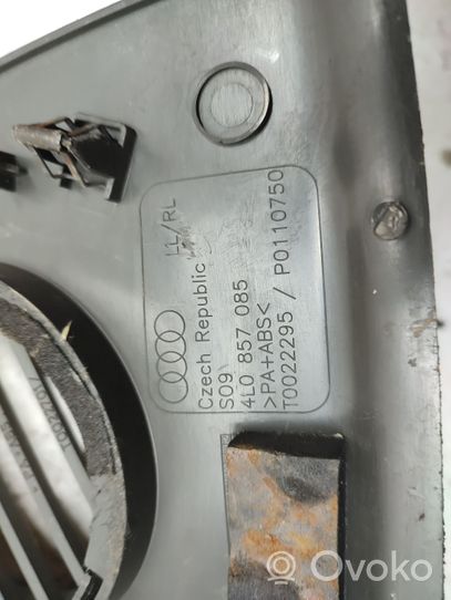 Audi Q7 4L Paneļa dekoratīvās apdares vairogs (sānu) 4L0857085