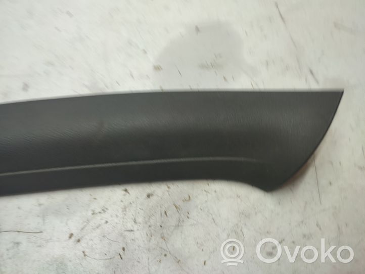 Audi Q7 4L Rivestimento laterale del portellone posteriore/bagagliaio 4L0867608