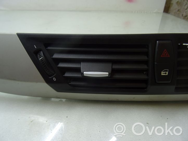 BMW X1 E84 Dashboard side air vent grill/cover trim 2991235