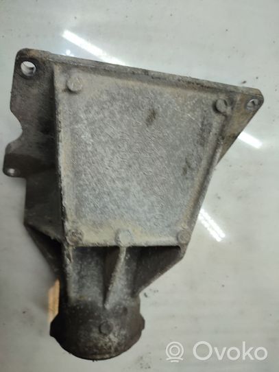 BMW 3 E90 E91 Driveshaft support bearing bracket 7575061