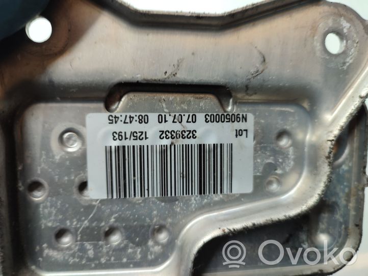 BMW 7 F01 F02 F03 F04 Vaihteistoöljyn jäähdytin (käytetyt) 7800408