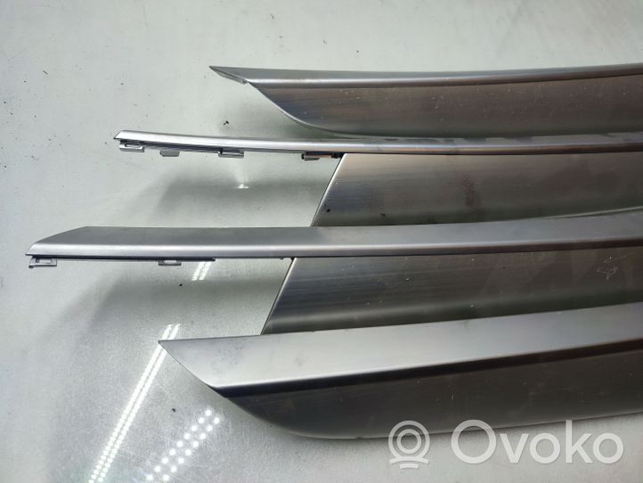 BMW X5 E70 Set di rivestimento del pannello della portiera 4993200