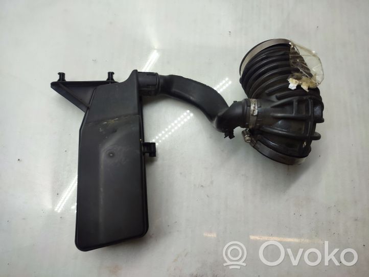 BMW 3 F30 F35 F31 Część rury dolotu powietrza 8575040