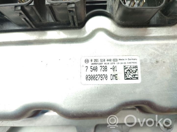 BMW 7 F01 F02 F03 F04 Calculateur moteur ECU 7540738