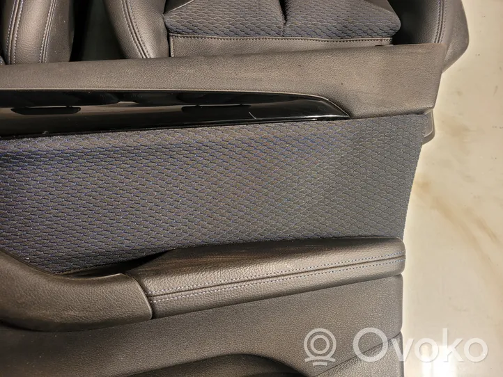 BMW X2 F39 Juego interior 