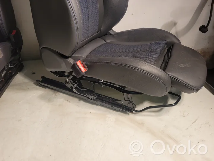 BMW X2 F39 Kit intérieur 