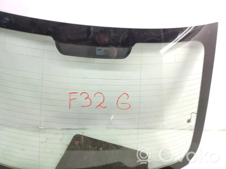 BMW 4 F32 F33 Aizmugurējais stikls 