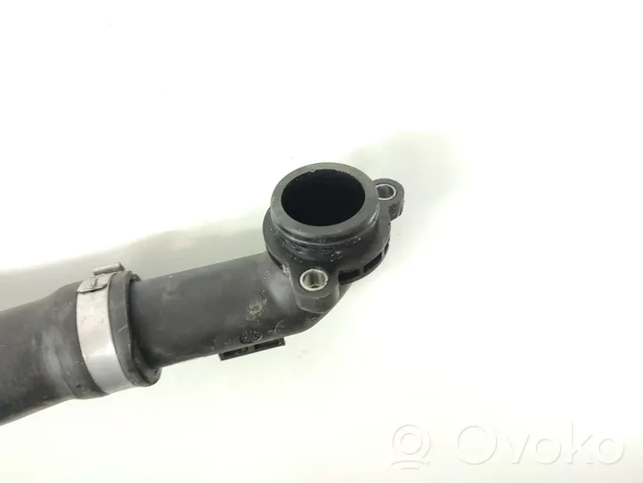 BMW X2 F39 Tuyau de liquide de refroidissement moteur 8645546