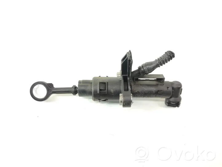 Volkswagen Polo V 6R Główny cylinder sprzęgła 6R0721388D