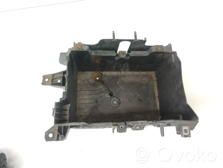 Renault Megane III Support boîte de batterie 244460010R