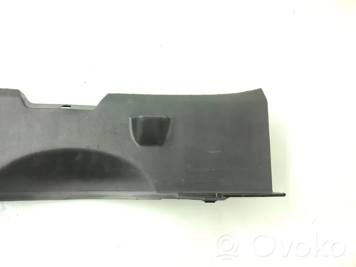 Toyota Yaris Protection de seuil de coffre 583870D090