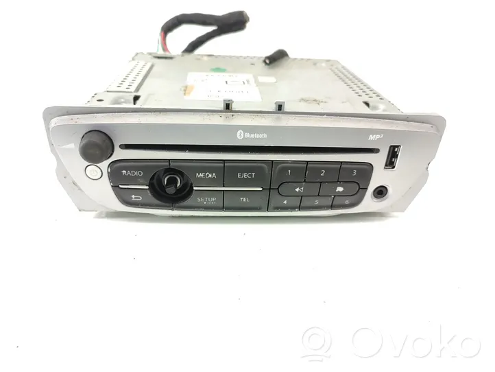 Renault Megane III Radio/CD/DVD/GPS-pääyksikkö 281153266R