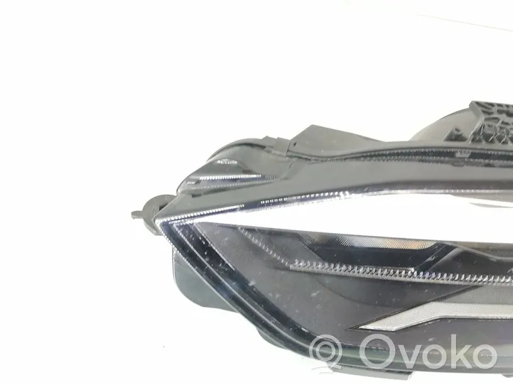 Audi A5 Lampa przednia 8W6941011