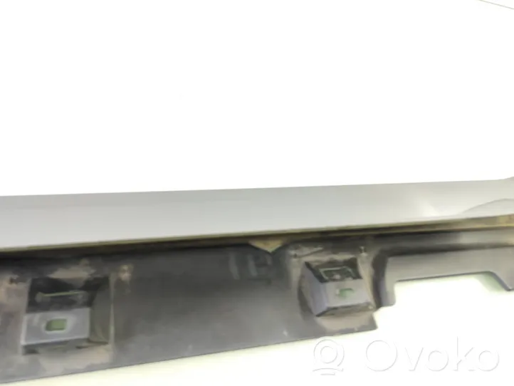 Volkswagen PASSAT B8 Sill 3G0853858G