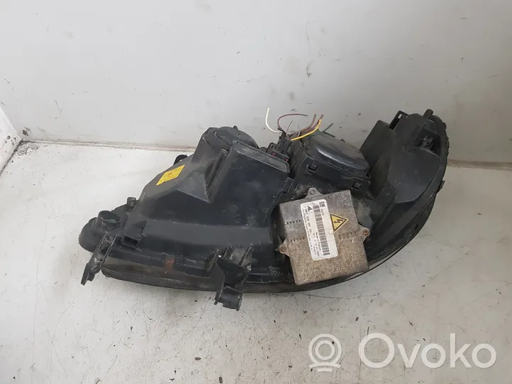 Opel Zafira A Передняя фара 0301116272