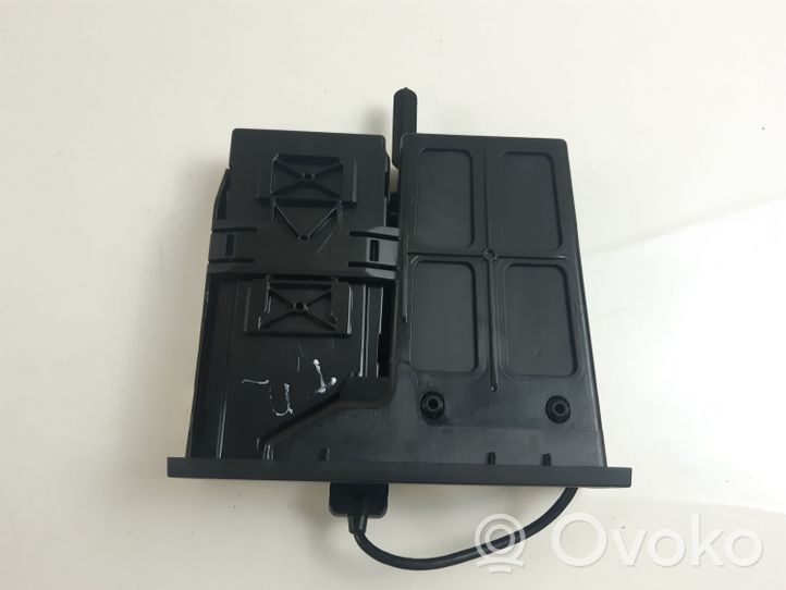 Volkswagen Touareg II Prise interface port USB auxiliaire, adaptateur iPod 7P6035344G
