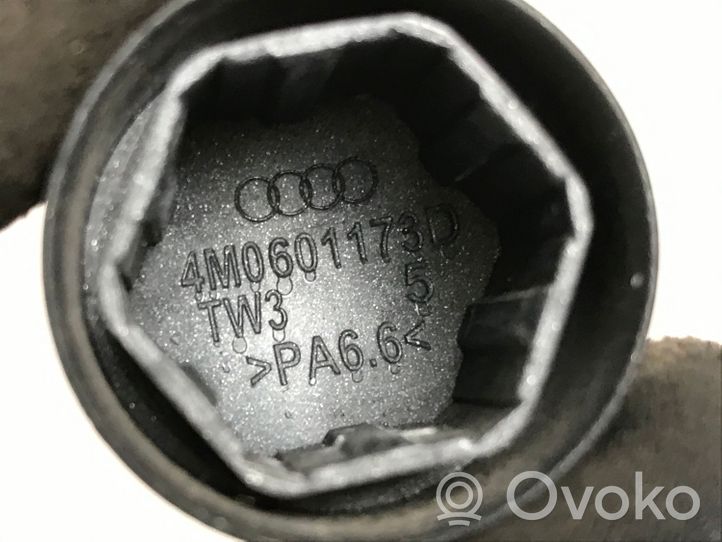 Audi A4 S4 B9 Nakrętki i śruby 4M0601173D