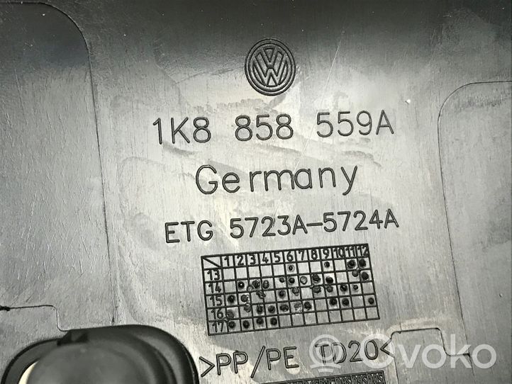 Volkswagen Scirocco Moldura de la columna de dirección 1K8858559A