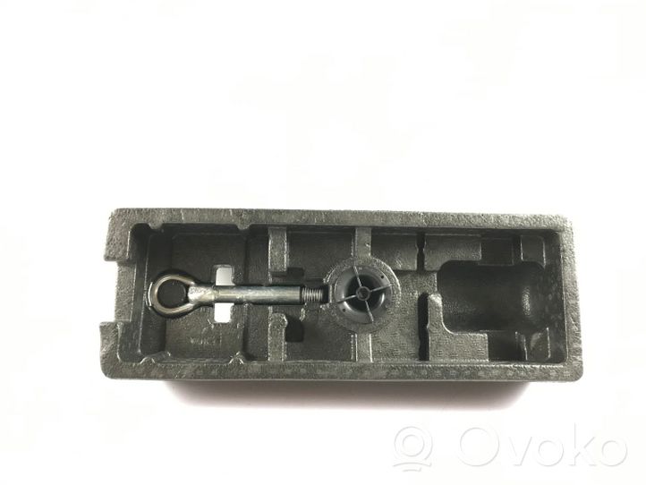 Opel Astra J Boîte à outils 13429560