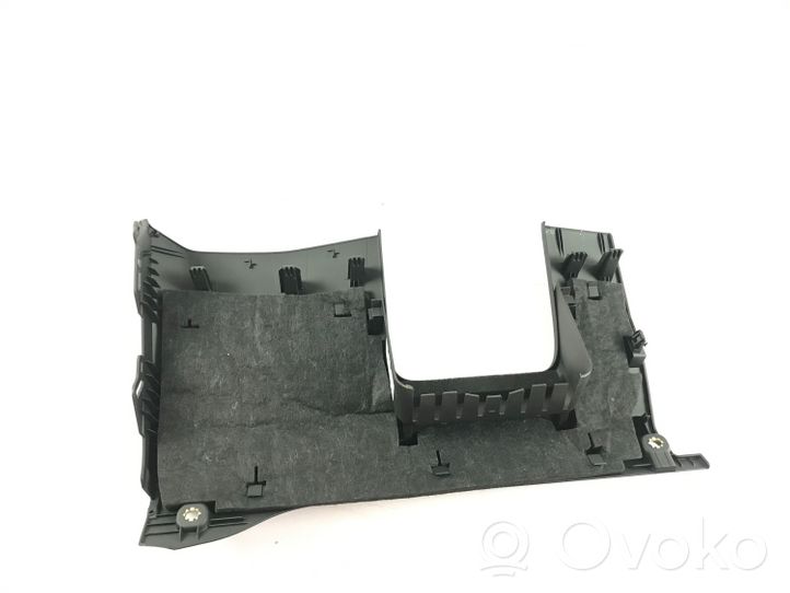 Audi A4 S4 B9 8W Panelės apdailos skydas (apatinis) 8W2863075