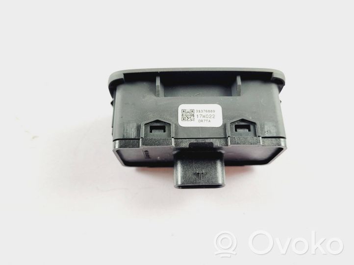 Volvo S90, V90 Przełącznik / Przycisk otwierania klapy tylnej / bagażnika 31376889