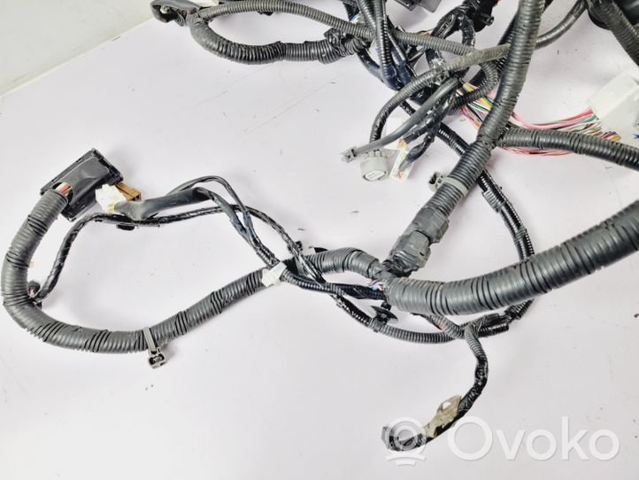 Nissan Pathfinder R52 Engine installation wiring loom 8282112670