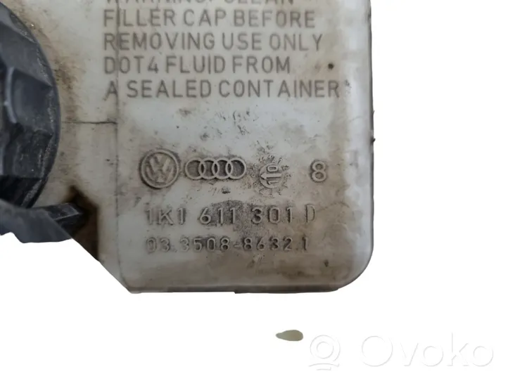 Volkswagen Touran II Master brake cylinder 1K1611301D