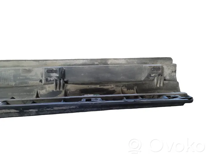 Volkswagen PASSAT B7 Sill 3AF853856