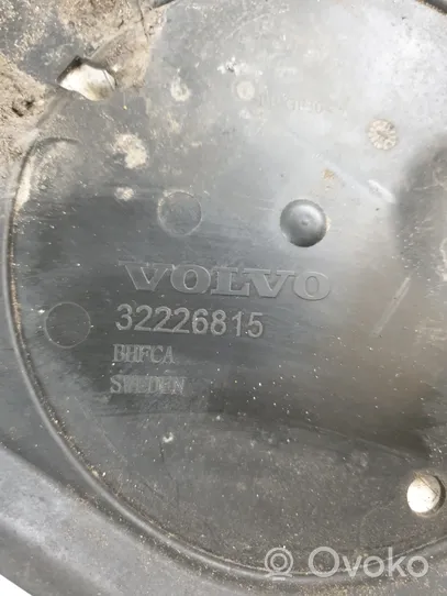 32226815 Volvo XC90 Rear underbody cover/under tray, 14.00 € | RRR 