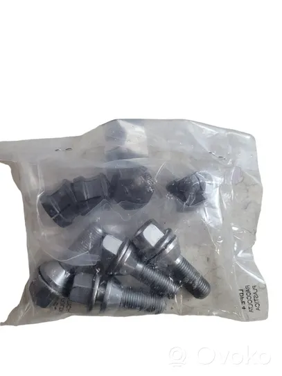 Volvo XC60 Nuts/bolts 31660916