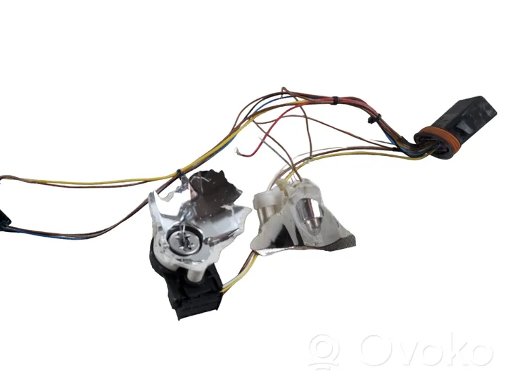 Volkswagen Touran II Element lampy przedniej 1304487037