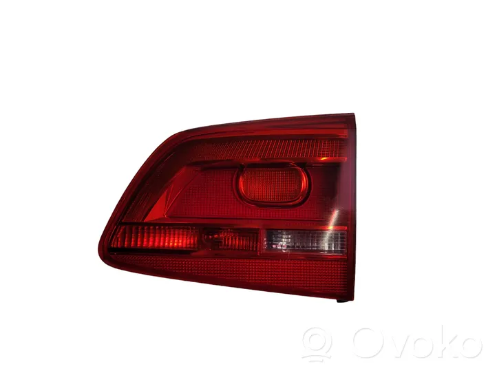 Volkswagen Touran II Luci posteriori del portellone del bagagliaio 1T0945094