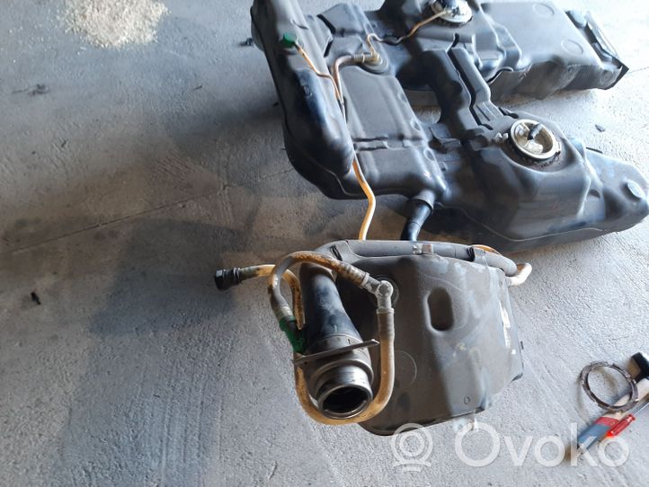 Audi Q7 4L Réservoir de carburant 4L0201021