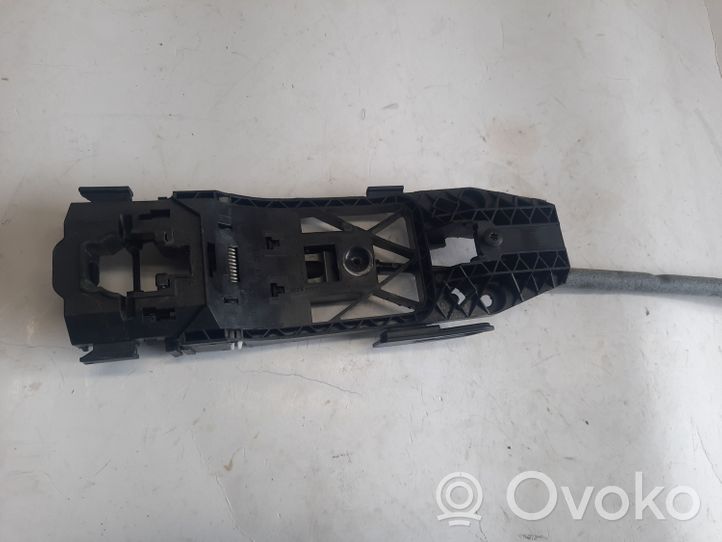 Audi A3 S3 8V Klamka/wspornik zewnętrzny drzwi przednich 8V0839885