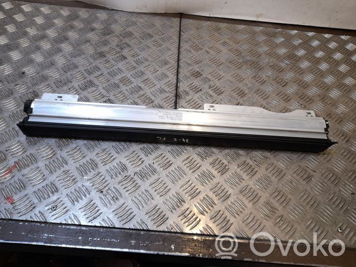 Audi A8 S8 D4 4H Takaoven ikkunan häikäisysuoja/verho 4H0861333