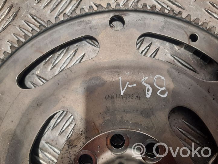 Audi A4 S4 B9 Koło zamachowe 06H105323AE