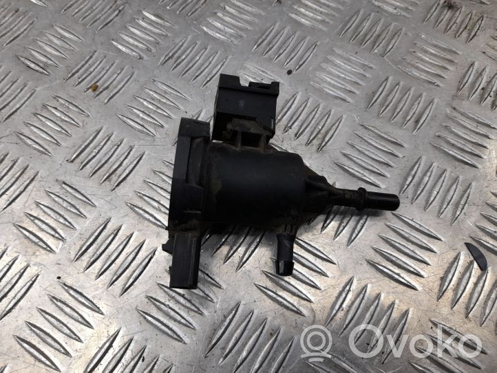 Mercedes-Benz GL X166 Pompe d'injection de carburant à haute pression A0014760532