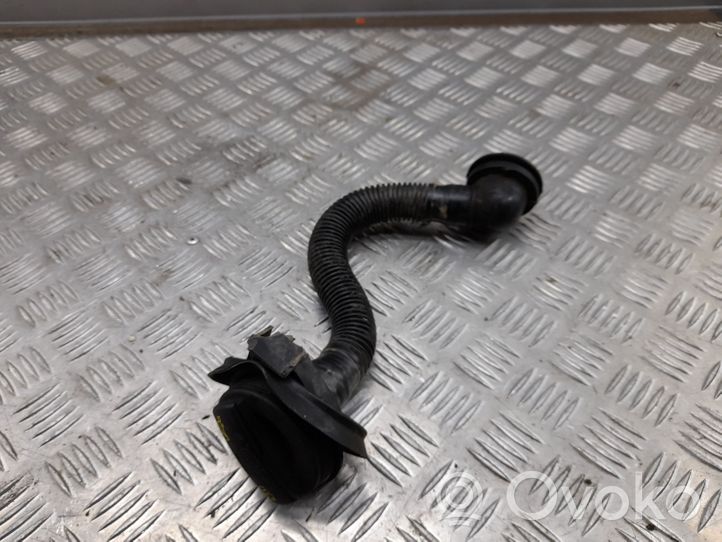 Audi Q7 4M Oil fill pipe 4M0115301