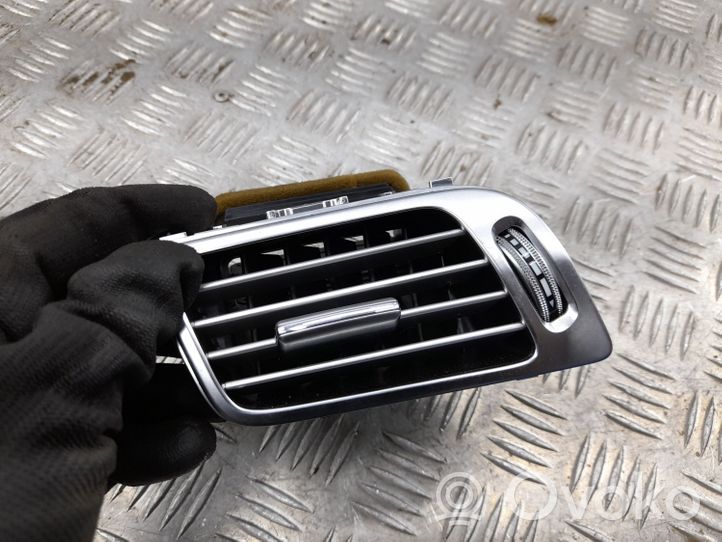 Mercedes-Benz CLS C218 X218 Garniture, panneau de grille d'aération latérale A2188300954